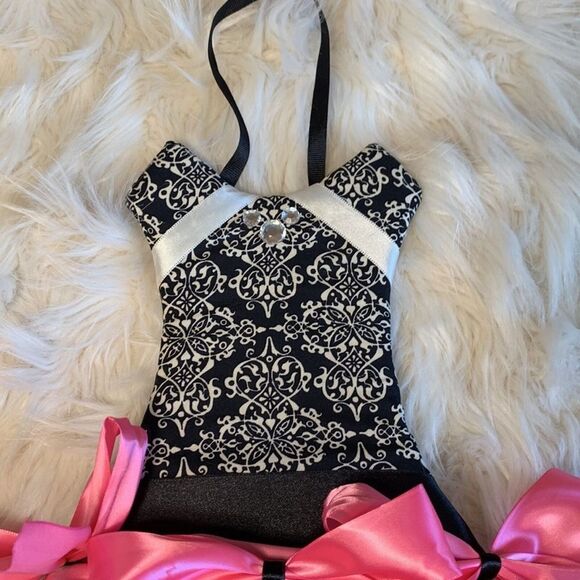 Girls Damask Dress Bow Holder with Tulle Tutu Red and Pink - Picture 4 of 7